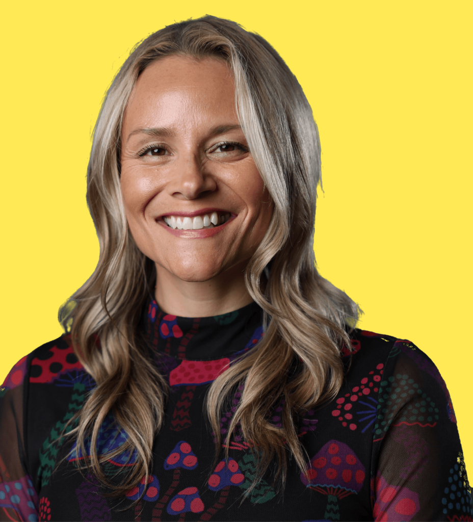 Smiling woman with blonde hair at the Smart Marketer LIVE 2026 conference