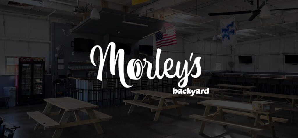 Smart Marketer logo with blue overlapping circles and text
